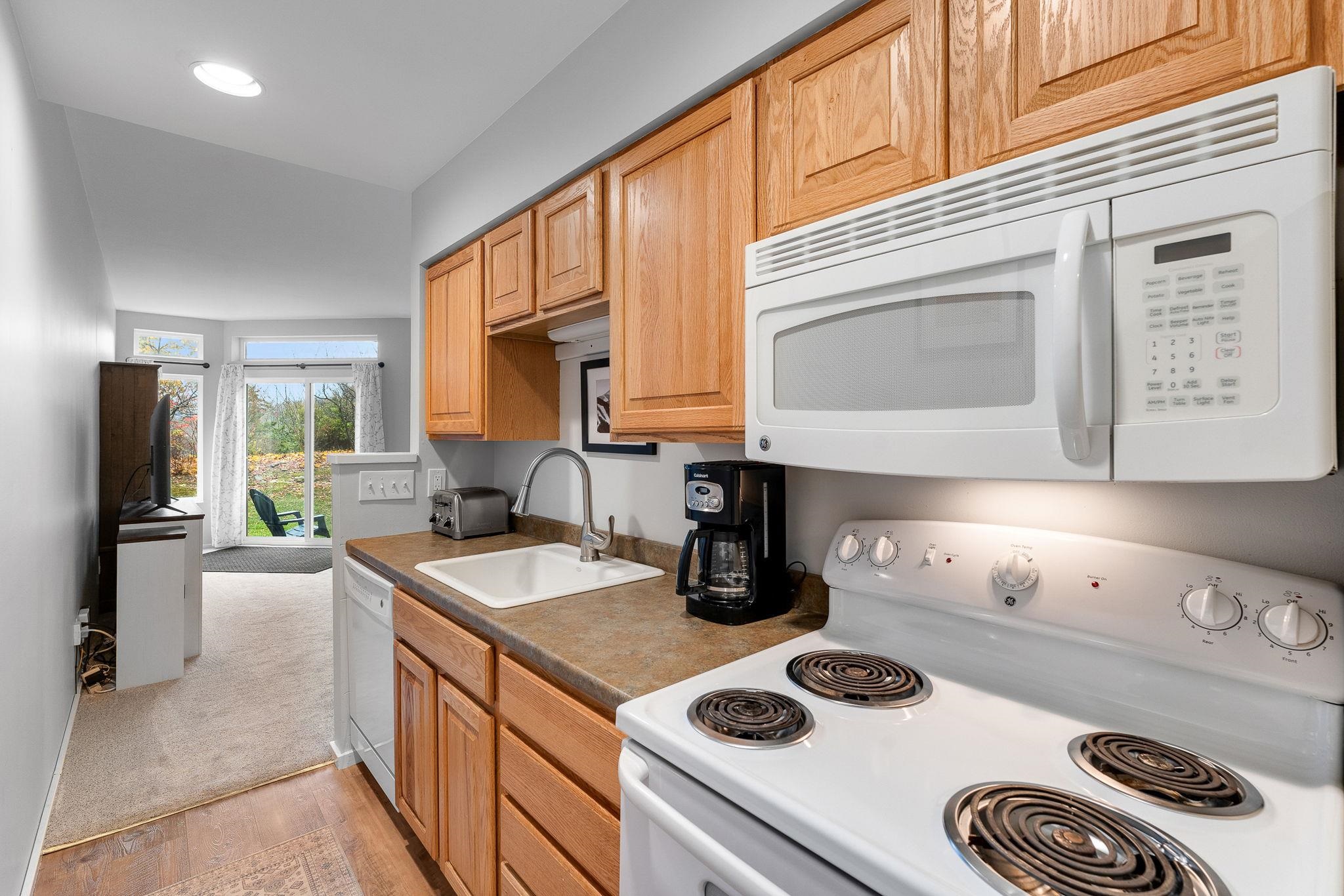 30 Mountainside Drive, Unit VILLAGE GATE 102 Warren, VT 05674 - Photo 8 of 16