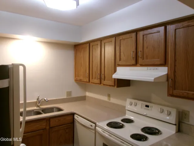 $1,425 | 222 South Ten Broeck Street, Unit 3, Scotia, NY 12302