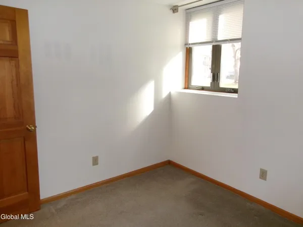 $1,425 | 222 South Ten Broeck Street, Unit 3, Scotia, NY 12302