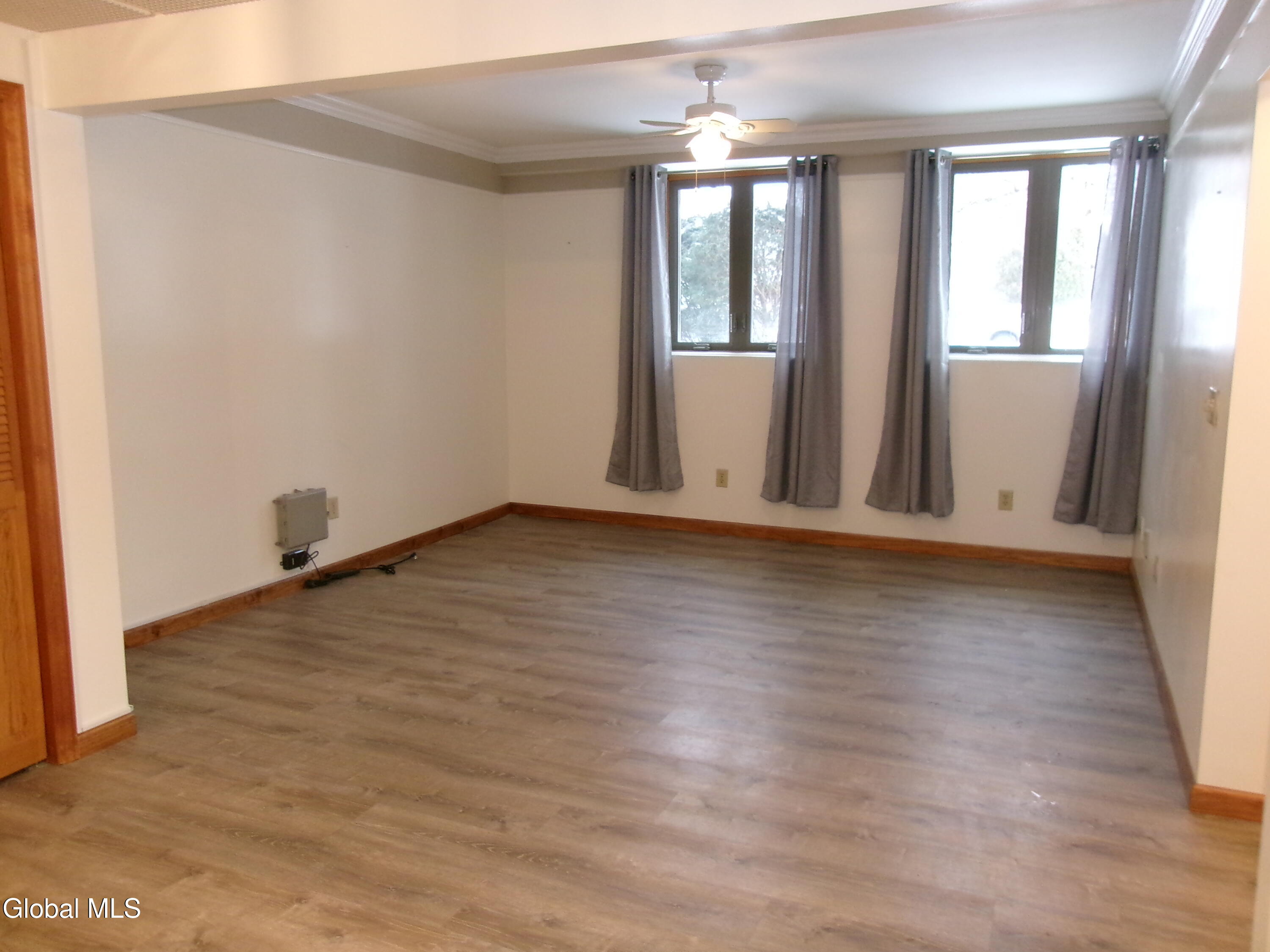 222 South Ten Broeck Street, Unit 3 Scotia, NY 12302 - Photo 5 of 28 39