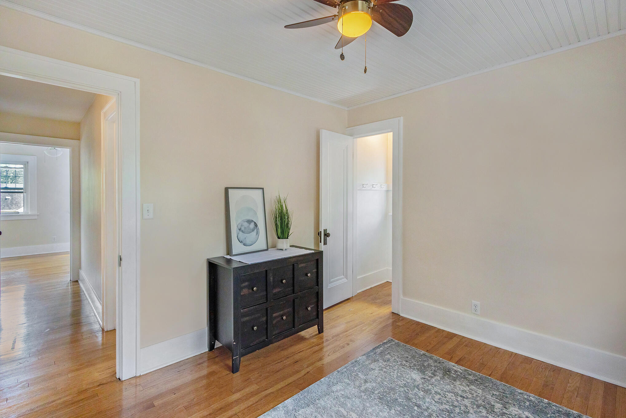 756 Whites Road Kalamazoo, MI 49008 - Photo 16 of 26 756Whites_28