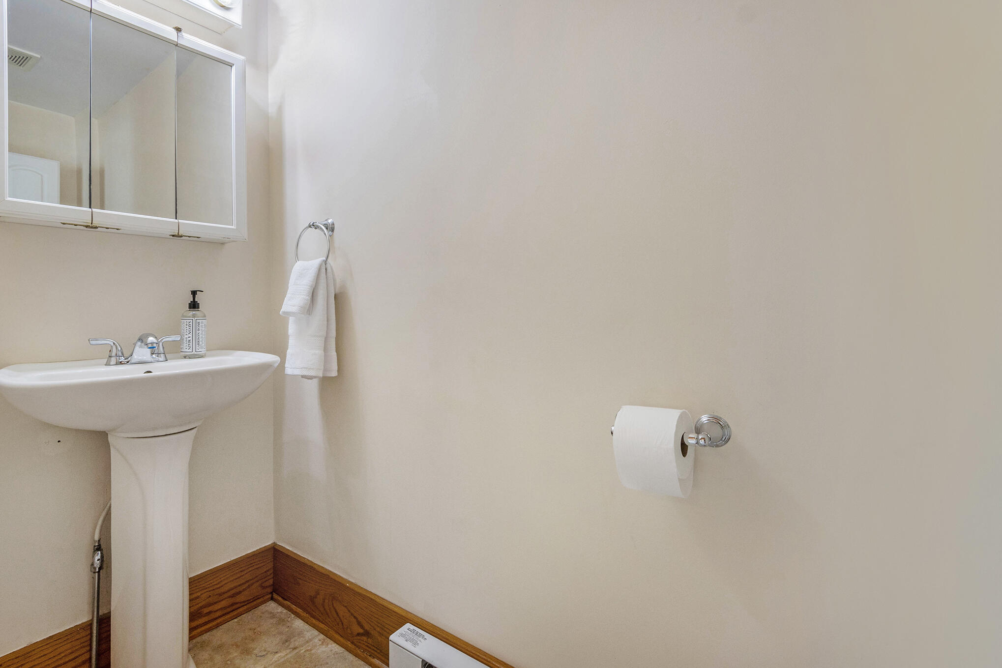 756 Whites Road Kalamazoo, MI 49008 - Photo 7 of 26 756Whites_6