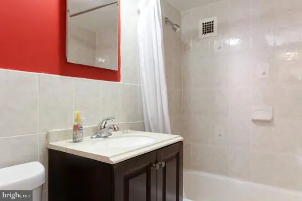 $465,000 | 2401 H Street Northwest, Unit 204, Washington, DC 20037