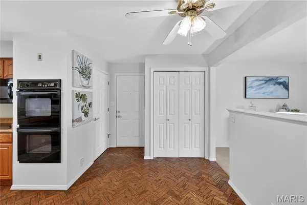 $325,000 | 1875 Buffalo Run Drive, Pacific, MO 63069