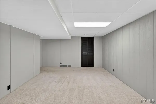 $325,000 | 1875 Buffalo Run Drive, Pacific, MO 63069