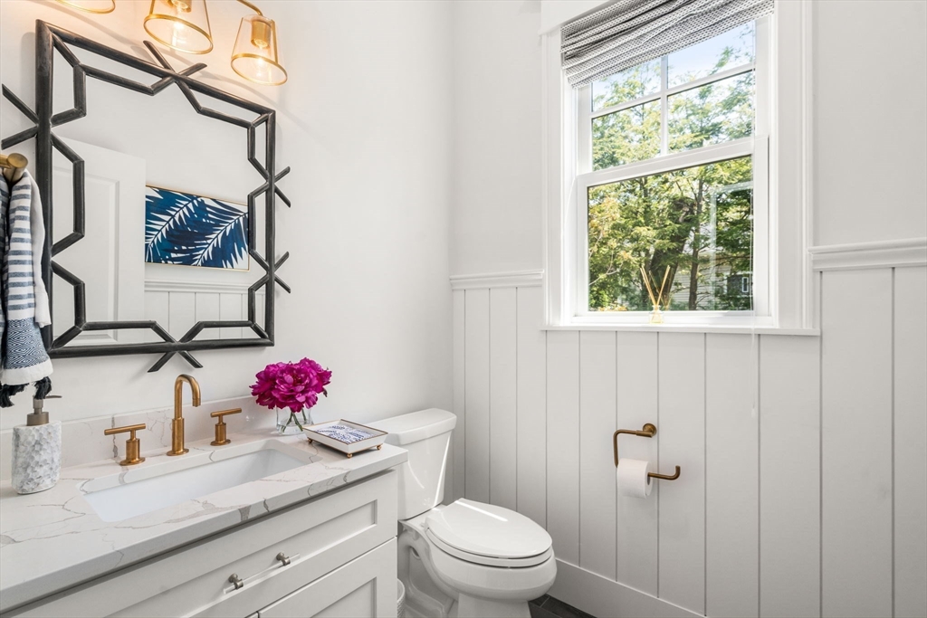 33 Hickory Road Wellesley, MA 02482 - Photo 20 of 42