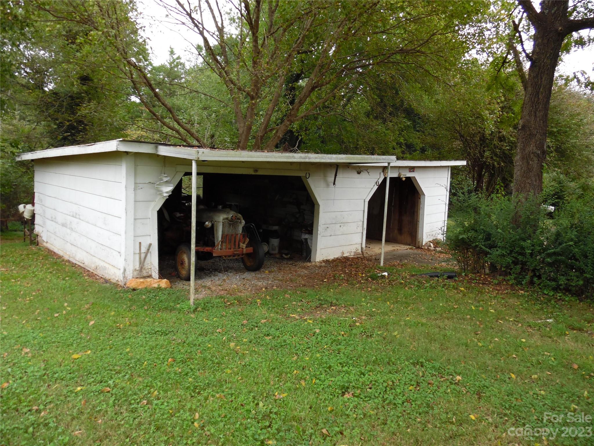 1520 Murrays Mill Road Catawba, NC 28609 - Photo 6 of 25 Gallery Image 6