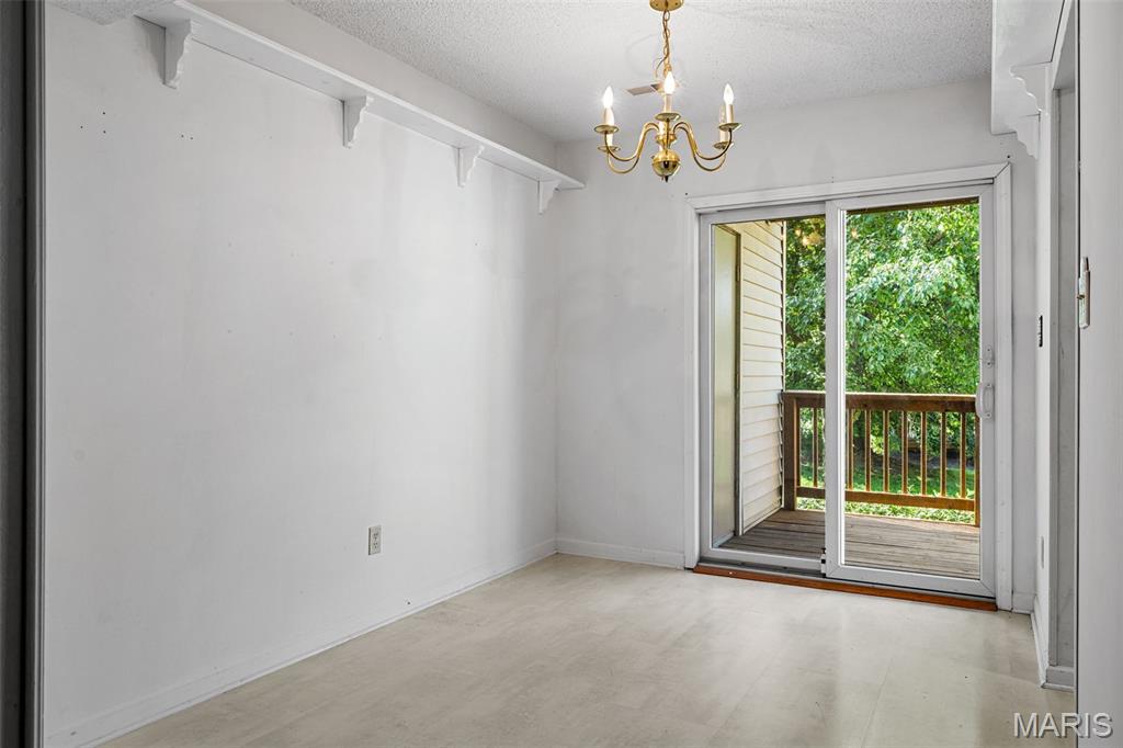 9134 Eager Road St. Louis, MO 63144 - Photo 7 of 41 Gallery Image 7