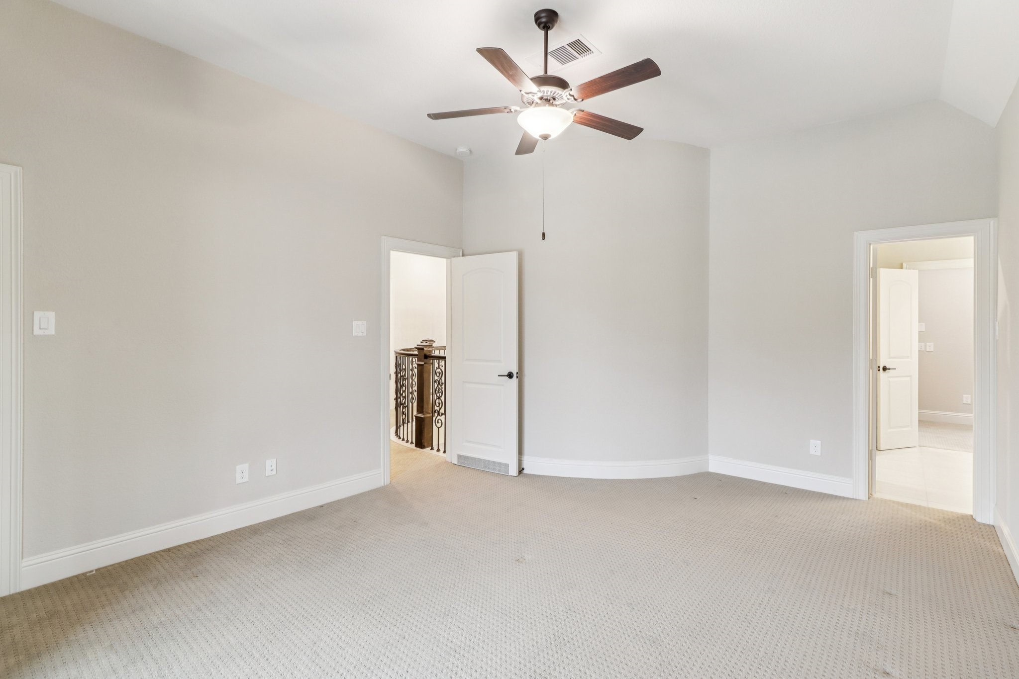 15519 Patten Forest Drive Cypress, TX 77429 - Photo 30 of 46 an empty room with a ceiling fan and a window