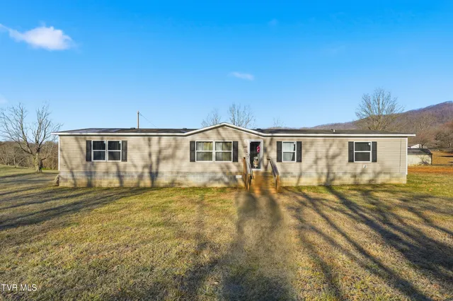 $212,000 | 240 Cherry Tree Drive, Dryden, VA 24243