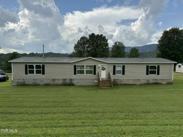 $212,000 | 240 Cherry Tree Drive, Dryden, VA 24243