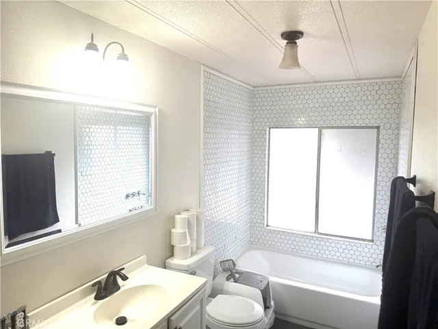 $155,000 | 1550 Rimpau, Unit 37, Corona, CA 92881