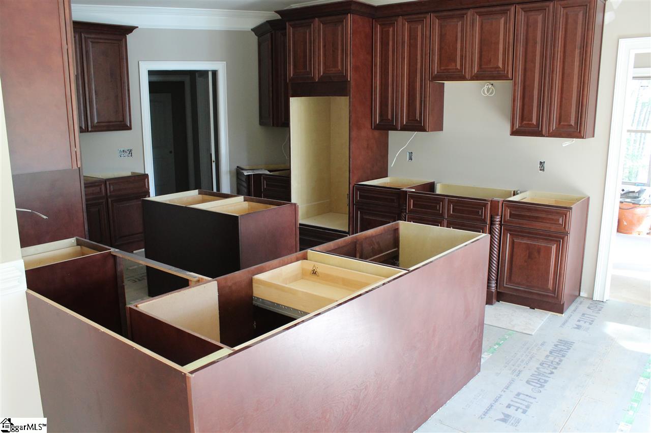 2319 Retreat Pointe Road West Union, SC 29696 - Photo 6 of 19