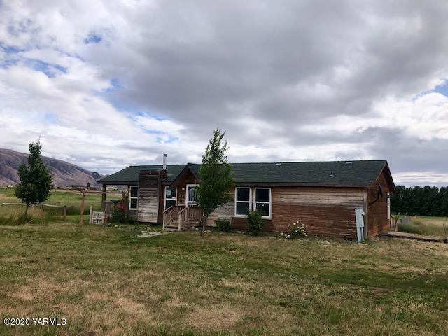 91 Section 1 Road Tieton, WA 98947 - Photo 1 of 27 561-900977 Front Right Angle