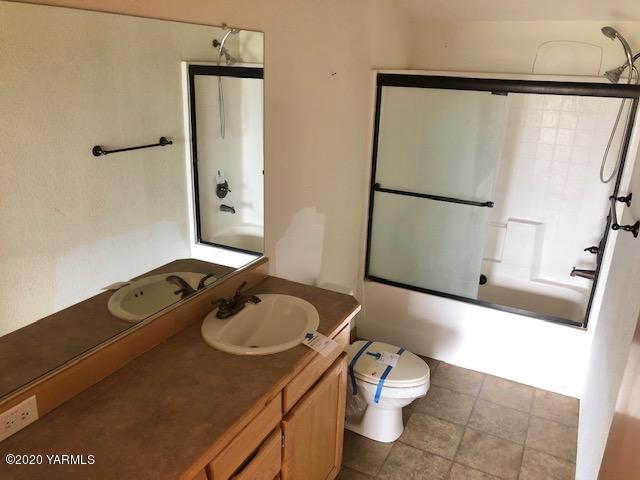 91 Section 1 Road Tieton, WA 98947 - Photo 26 of 27 561-900977 Bathroom 2 Master