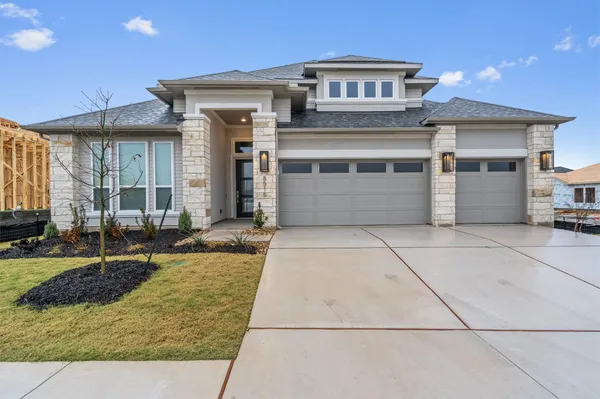 a view of a house with a tub