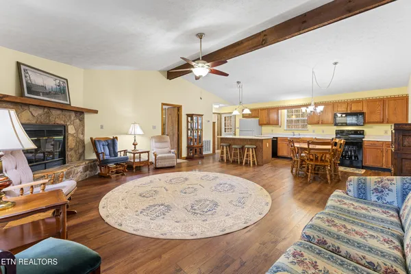 $519,000 | 3840 Saddle Brook Way, Sevierville, TN 37862