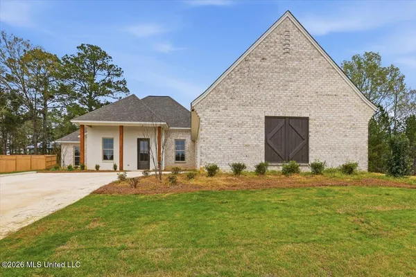 $354,900 | 315 Jasmine Cove Lane, Brandon, MS 39042
