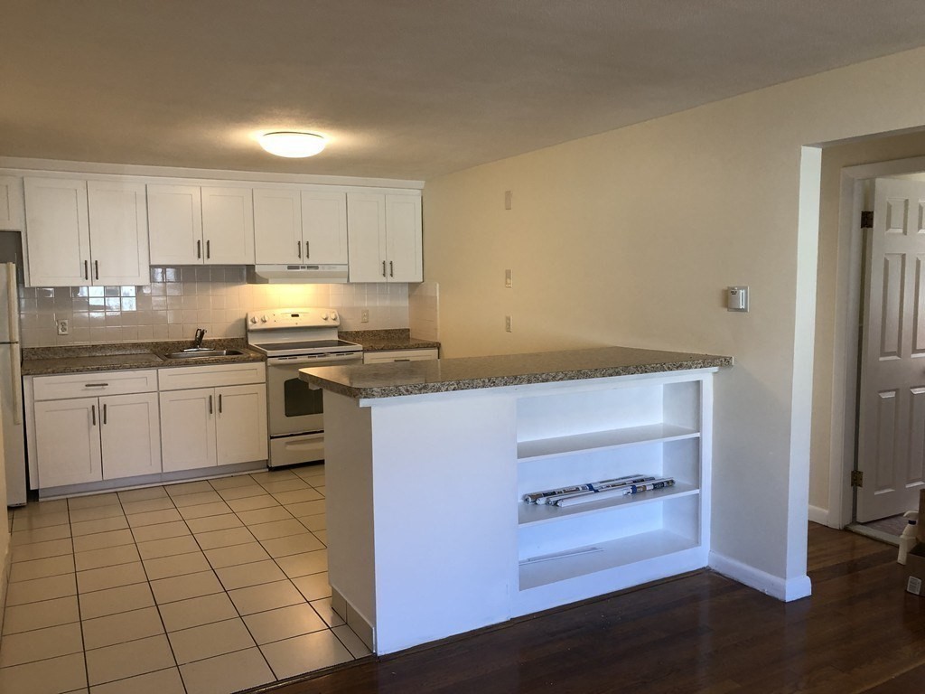 51 Laighton Street, Unit 7 Lynn, MA 01902 - Photo 3 of 10