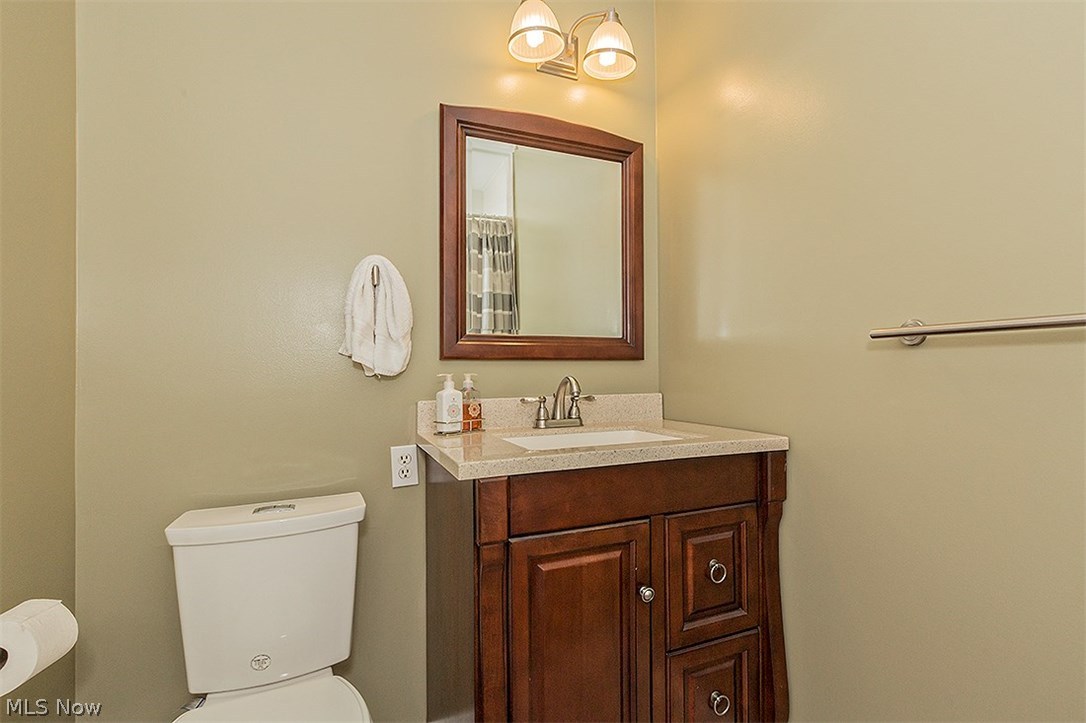 2577 Overlook Road, Unit 5 Cleveland, OH 44106 - Photo 15 of 35 Gallery Image 15