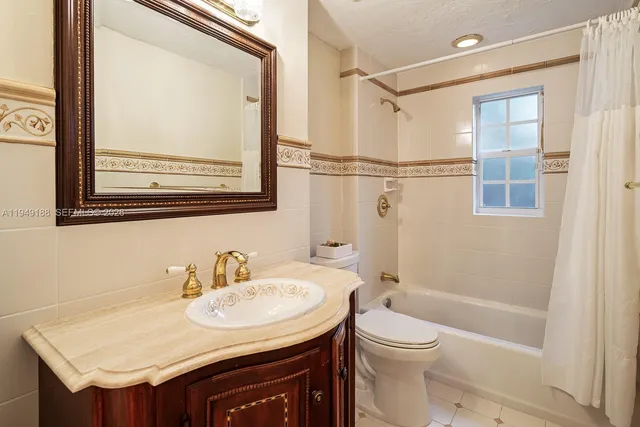 $2,149,000 | 1315 Granada Boulevard, Coral Gables, FL 33134