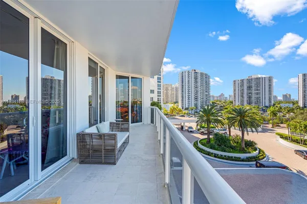 $6,500 | 3801 Northeast 207th Street, Unit 603B, Aventura, FL 33180