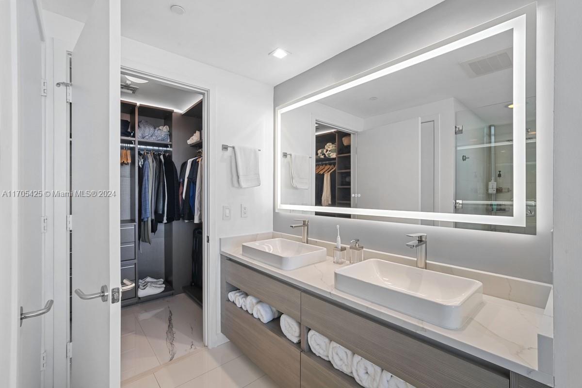 460 Northeast 28th Street, Unit 3205 Miami, FL 33137 - Photo 12 of 26