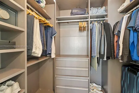 $875,000 | 460 Northeast 28th Street, Unit 3205, Miami, FL 33137