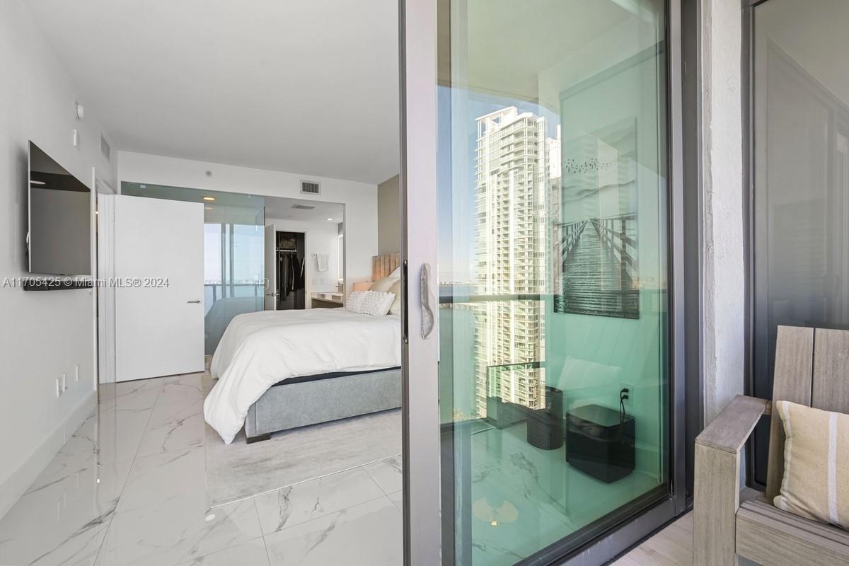 460 Northeast 28th Street, Unit 3205 Miami, FL 33137 - Photo 18 of 26