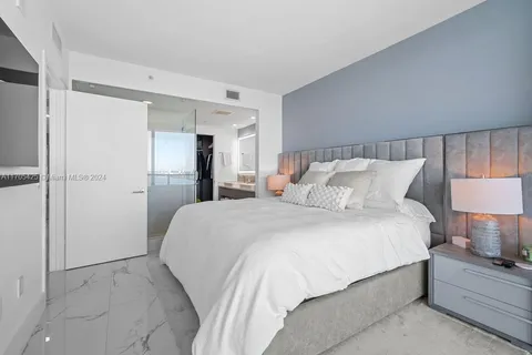 $875,000 | 460 Northeast 28th Street, Unit 3205, Miami, FL 33137