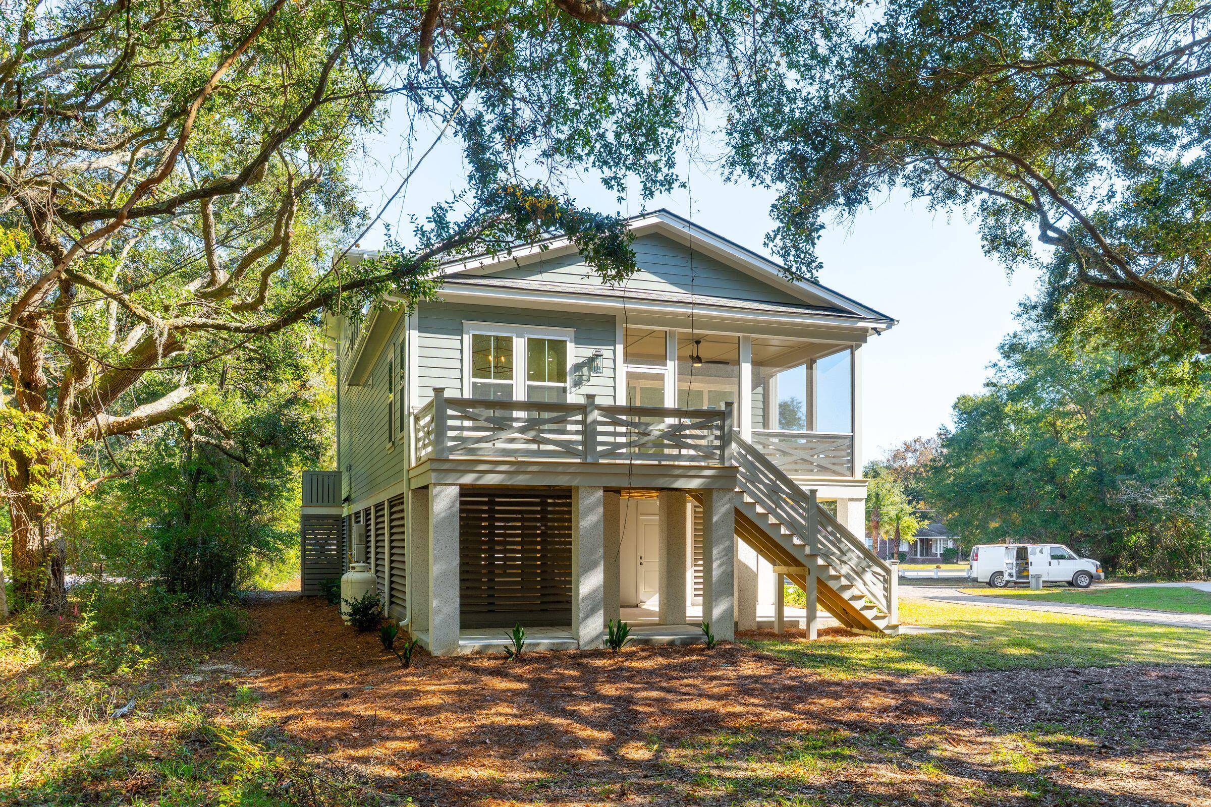 1127 Hamlin Road Mount Pleasant, SC 29466 - Photo 68 of 81