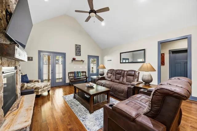 $500,000 | 195 Deep Woods Drive, Dunlap, TN 37327