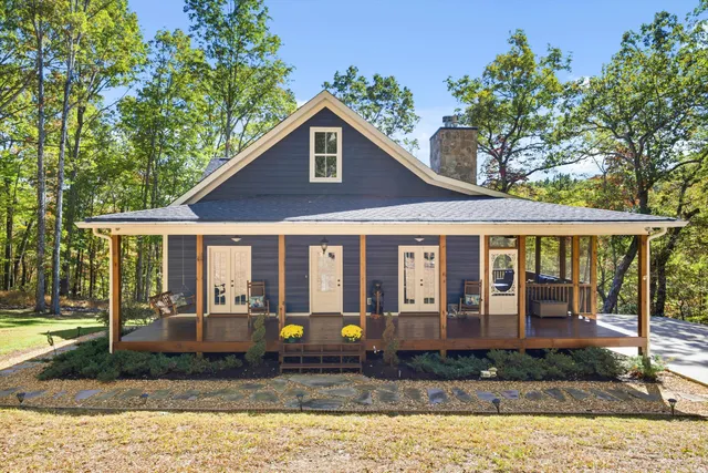 $500,000 | 195 Deep Woods Drive, Dunlap, TN 37327