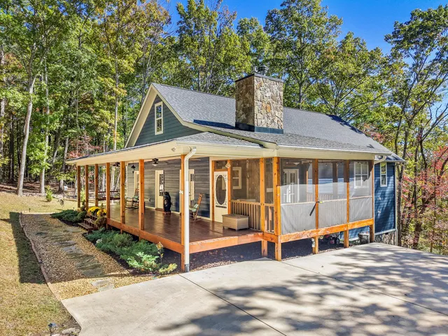 $500,000 | 195 Deep Woods Drive, Dunlap, TN 37327