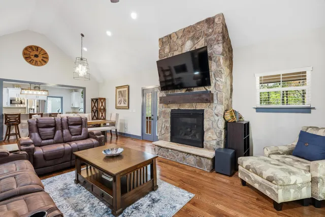 $500,000 | 195 Deep Woods Drive, Dunlap, TN 37327