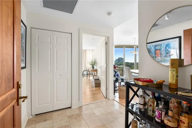 $699,000 | 700 Park Regency Place Northeast, Unit 1906, Atlanta, GA 30326