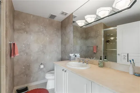 $699,000 | 700 Park Regency Place Northeast, Unit 1906, Atlanta, GA 30326