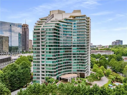 $699,000 | 700 Park Regency Place Northeast, Unit 1906, Atlanta, GA 30326