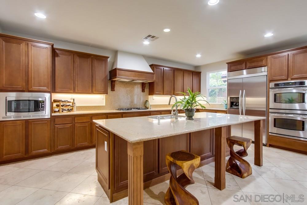 1108 Championship Road Oceanside, CA 92057 - Photo 8 of 24 Gallery Image 8