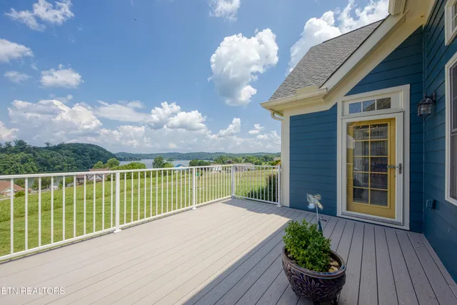 $1,000,000 | 326 Marble Bluff Drive, Kingston, TN 37763