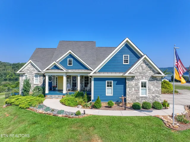 $1,000,000 | 326 Marble Bluff Drive, Kingston, TN 37763