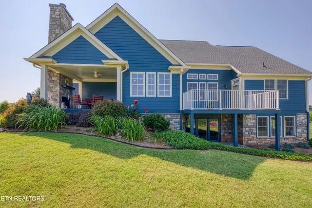 $1,000,000 | 326 Marble Bluff Drive, Kingston, TN 37763