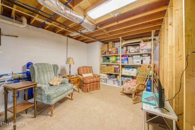 $1,000,000 | 326 Marble Bluff Drive, Kingston, TN 37763