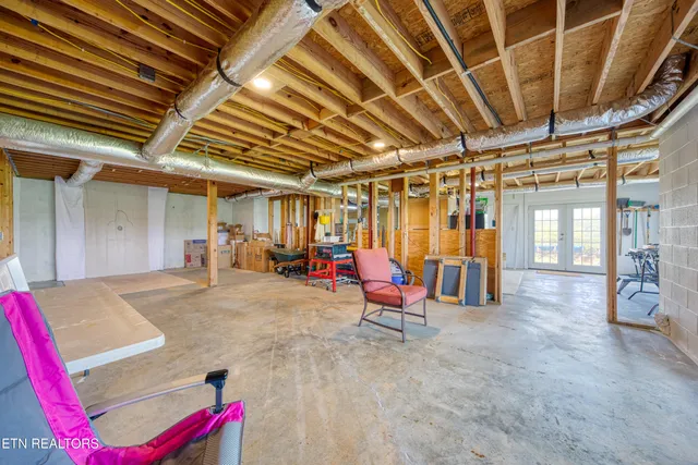 $1,000,000 | 326 Marble Bluff Drive, Kingston, TN 37763