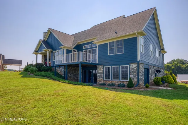 $1,000,000 | 326 Marble Bluff Drive, Kingston, TN 37763