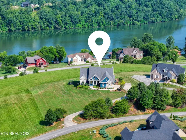 $1,000,000 | 326 Marble Bluff Drive, Kingston, TN 37763