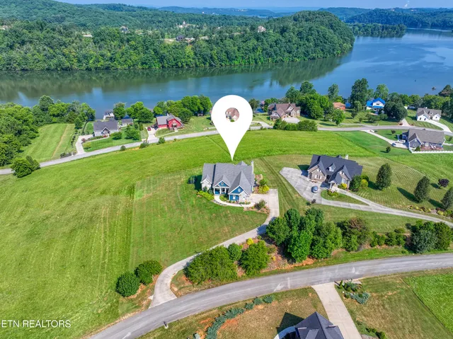$1,000,000 | 326 Marble Bluff Drive, Kingston, TN 37763