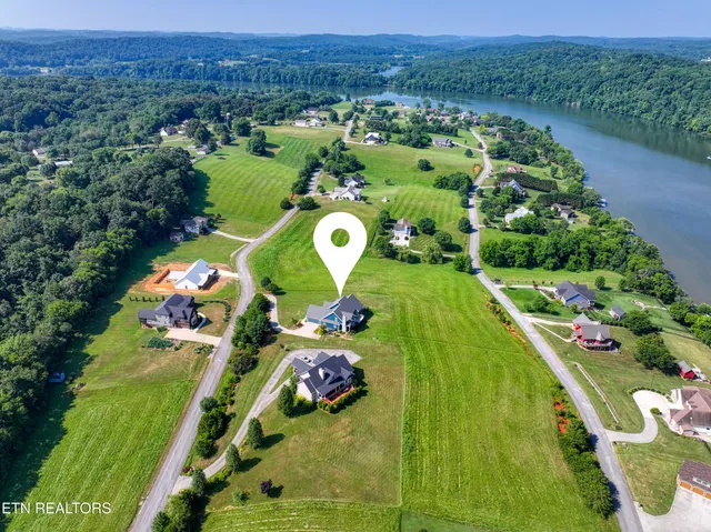 $1,000,000 | 326 Marble Bluff Drive, Kingston, TN 37763