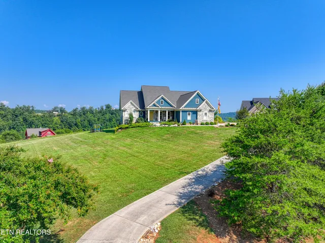 $1,000,000 | 326 Marble Bluff Drive, Kingston, TN 37763