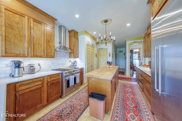 $1,000,000 | 326 Marble Bluff Drive, Kingston, TN 37763